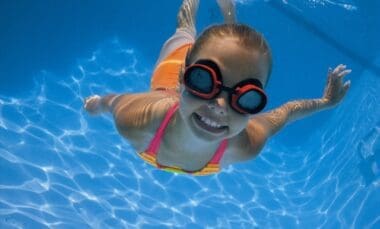 childrens swimming lessons